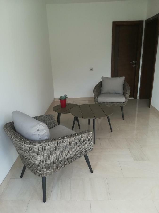 Apartments Blanka Zrnovo Esterno foto